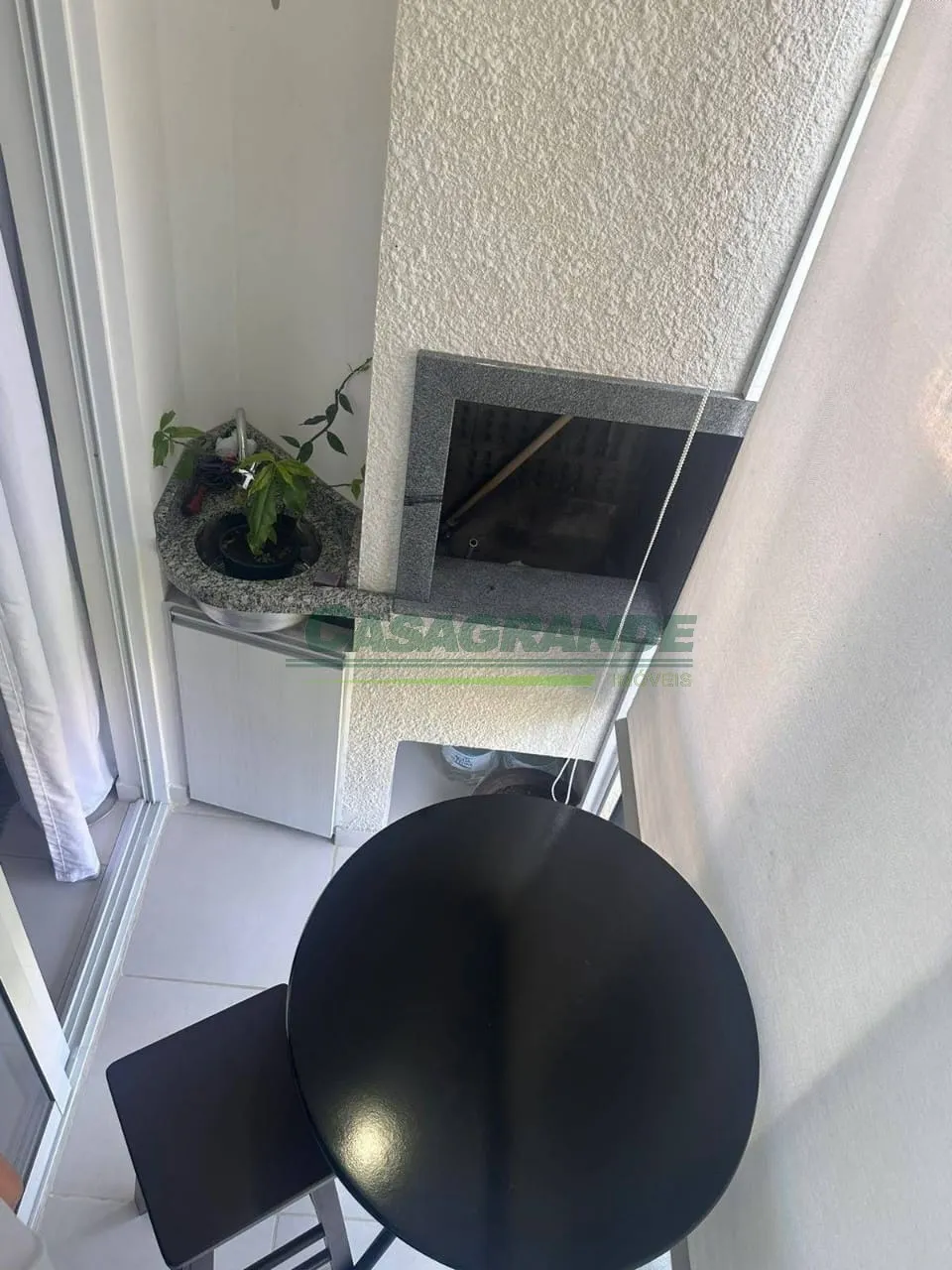 Ótimo apartamento no Centro de Penha, apenas 500 metros do mar. — foto 3