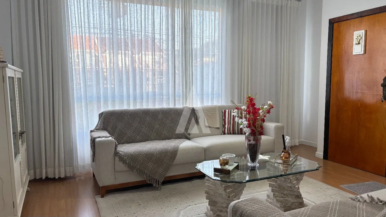 Casa com 1 suíte(s) mais 2 quarto(s) à venda no bairro Saguaçu em Joinville, de R$ 1.200.000,00 por R$ 1.140.000,00. — foto 4