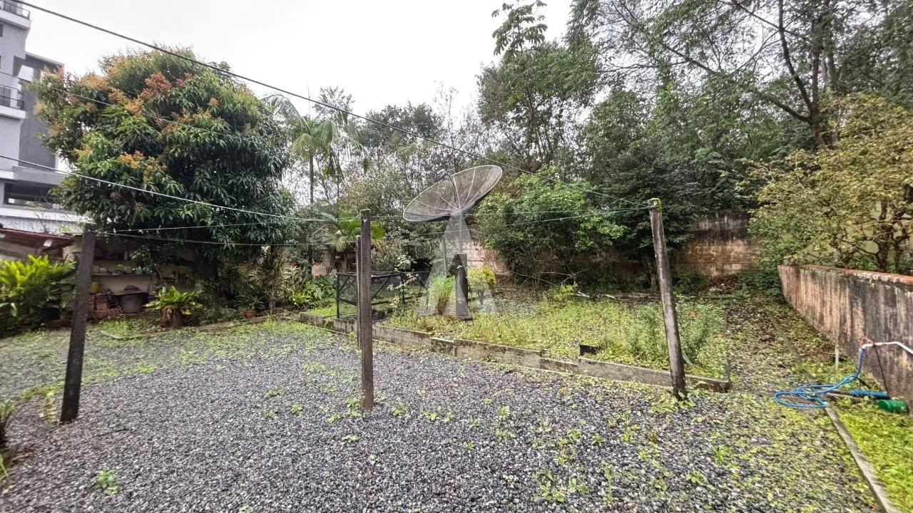 Terreno com 600m à venda no bairro Anita Garibaldi em Joinville-SC de R$950.000,00 por R$849.000,00. — foto 4