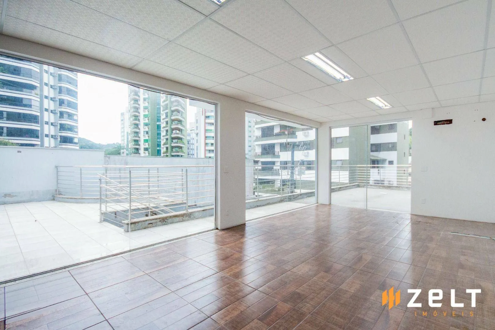Casa com 4 dormitórios à venda, 669 m por R$ 3.200.000,00 - Jardim Blumenau - Blumenau/SC - foto 1