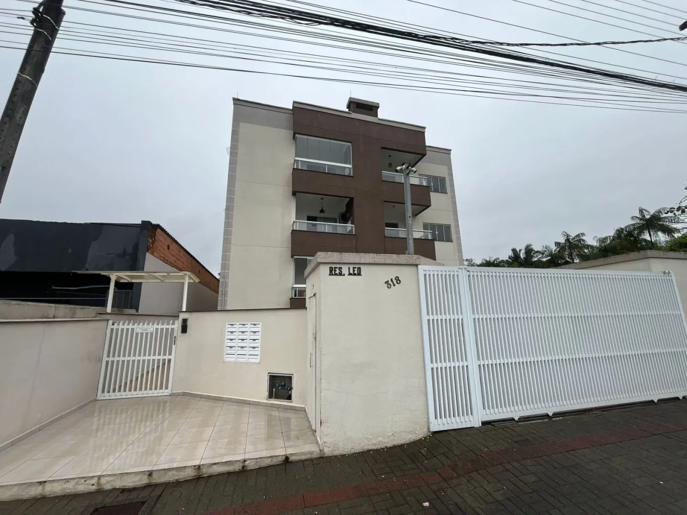 Apartamento no Carijós com 2 dormitórios sendo um suíte com 65m privativos — foto 2