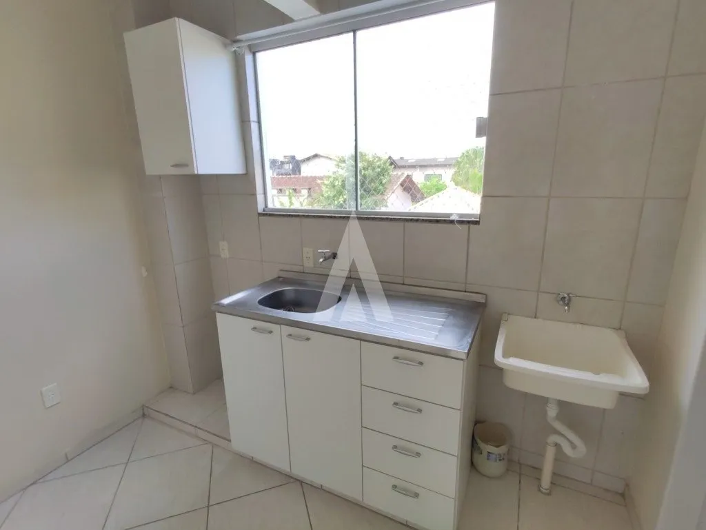 Prédio com 12 apartamentos e 5 vagas à venda no bairro Anita Garibaldi em Joinville-SC por R$2.200.000,00. — foto 5