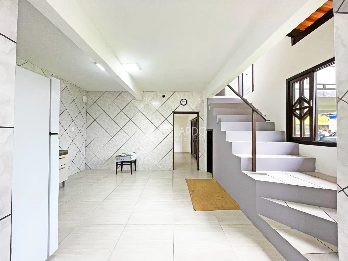 CASA COM QUATRO DORMITÓRIOS, SEIS VAGAS DE GARAGEM, AMPLO TERRENO E EXCELENTE LOCALIZAÇÃO - NO INÍCIO DO BAIRRO NOVA ESPERANÇA, — foto 7
