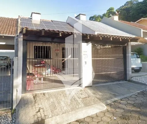 Casa no bairro Escola Agrícola - foto 1