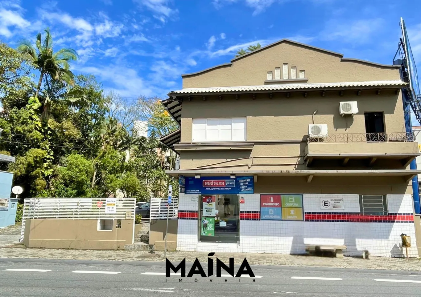 CASA COMERCIAL NO CENTRO DE BLUMENAU COM ESTACIONAMENTO — foto 4