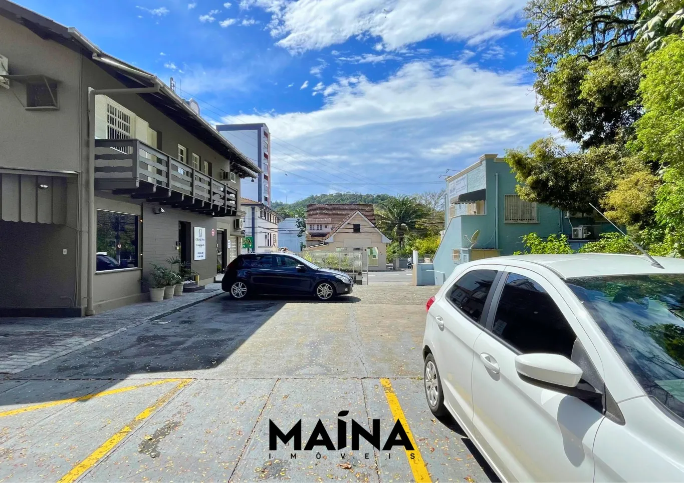 CASA COMERCIAL NO CENTRO DE BLUMENAU COM ESTACIONAMENTO — foto 5