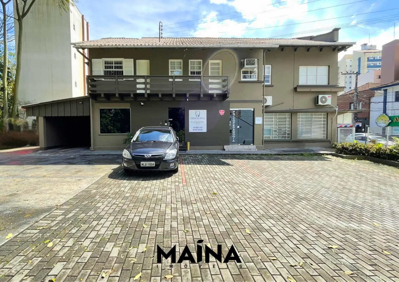 CASA COMERCIAL NO CENTRO DE BLUMENAU COM ESTACIONAMENTO — foto 2