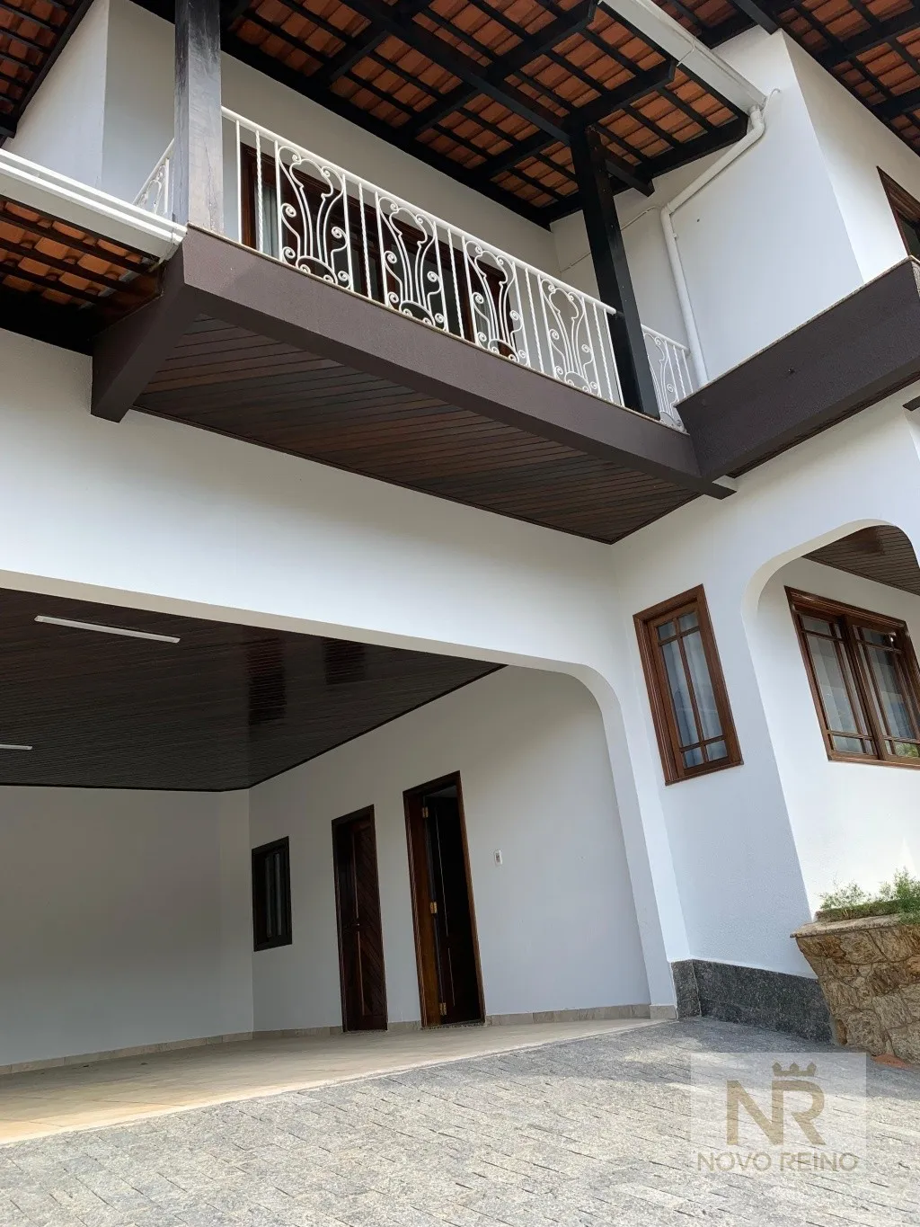 CASA RÚSTICA E MODERNA A VENDA! — foto 3