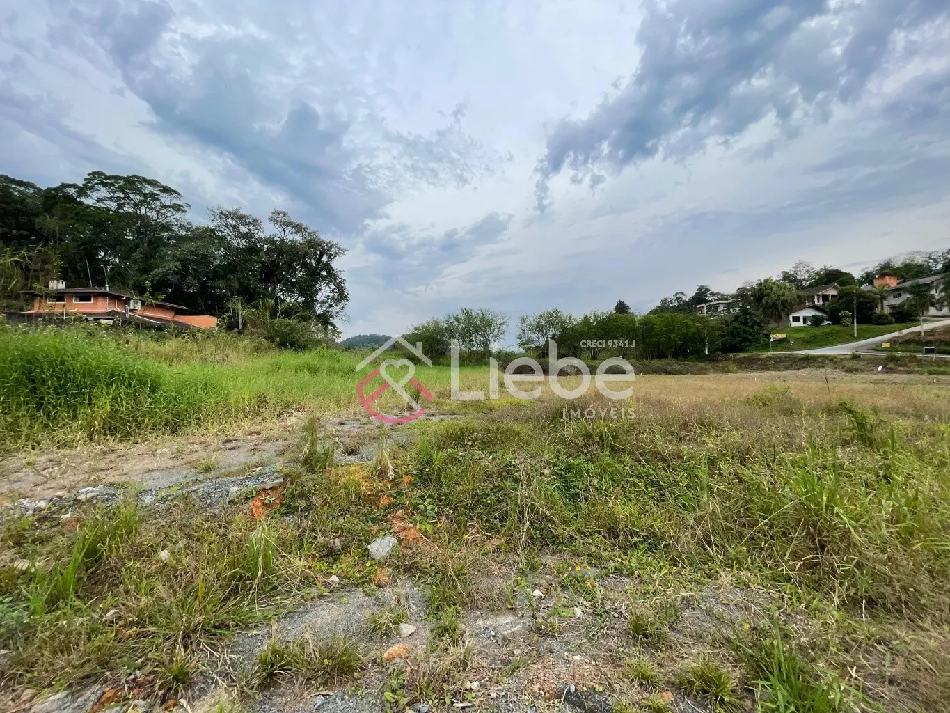 Ótimo Terreno no Centro da cidade de Pomerode com 1.057,23m fazendo frente em 20,00 metros. — foto 6