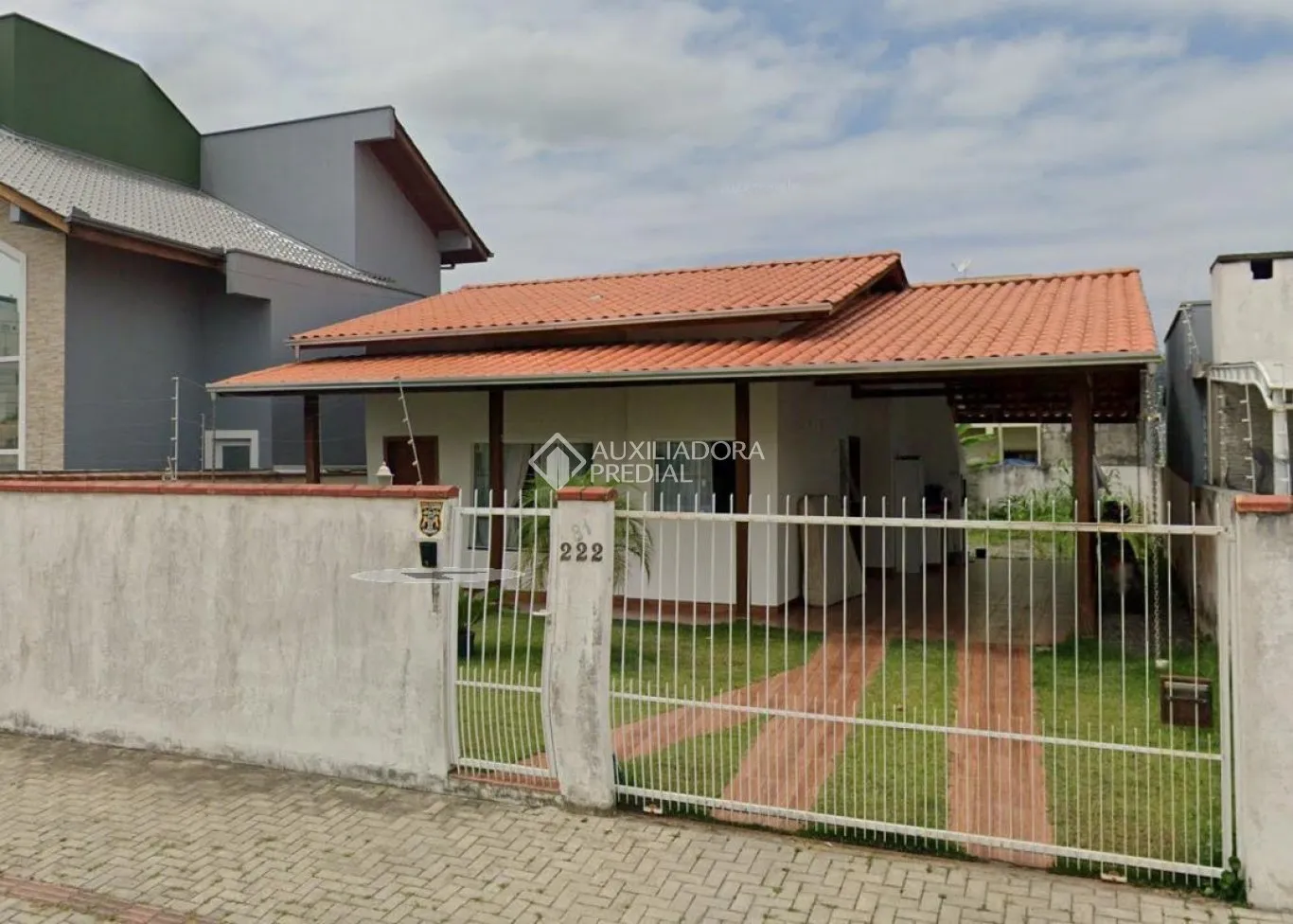 Casa em Porto Belo - foto 1