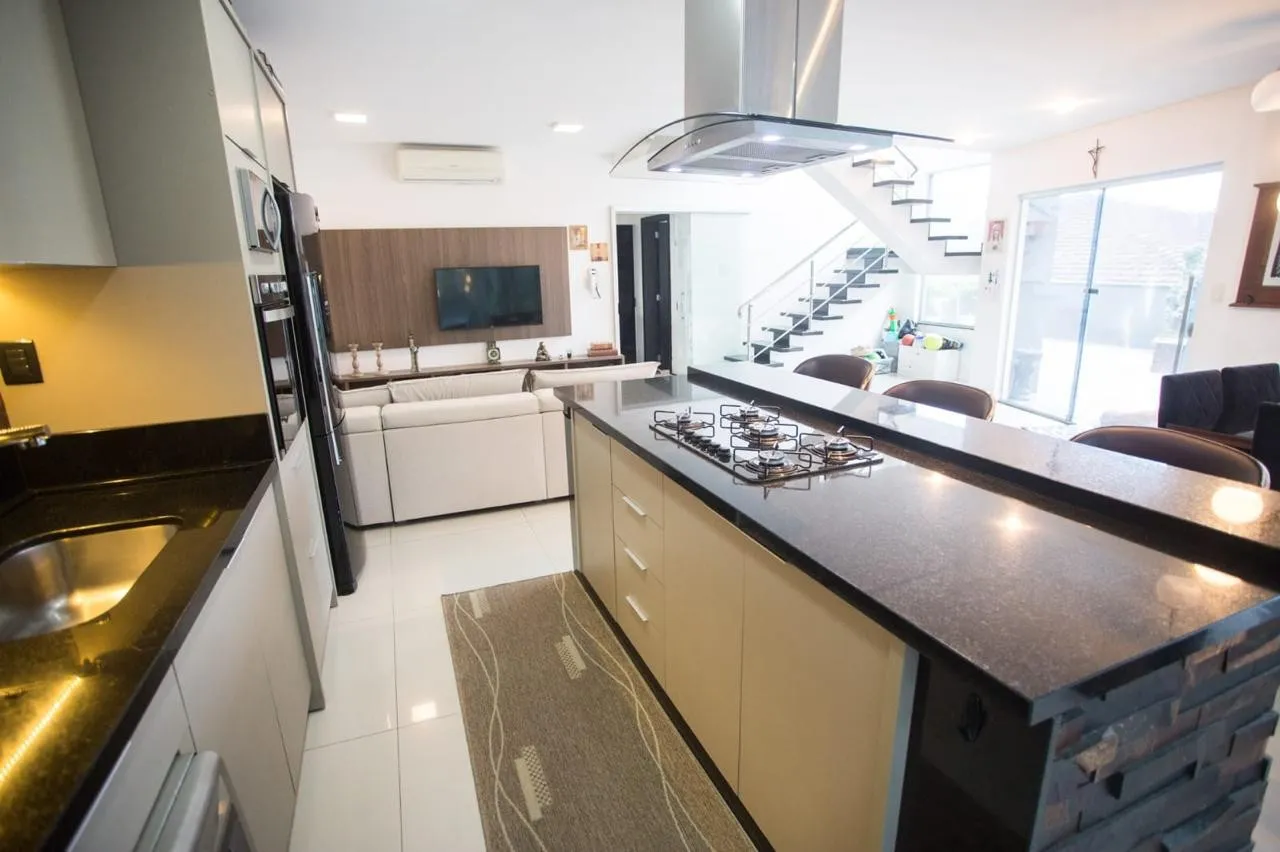 CASA SOFISTICADA EM CONDOMÍNIO EXCLUSIVO, COM 3 QUARTOS, 3 BANHEIROS, 288 M DE ÁREA CONSTRUÍDA, PRÓXIMA À VILA GERMÂNICA - BAIRRO VELHA — foto 7