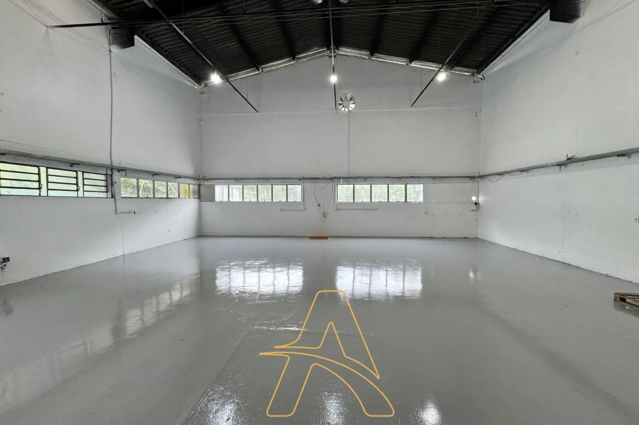 Galpão Comercial no Bairro Salto Weissbach, Blumenau - foto 1
