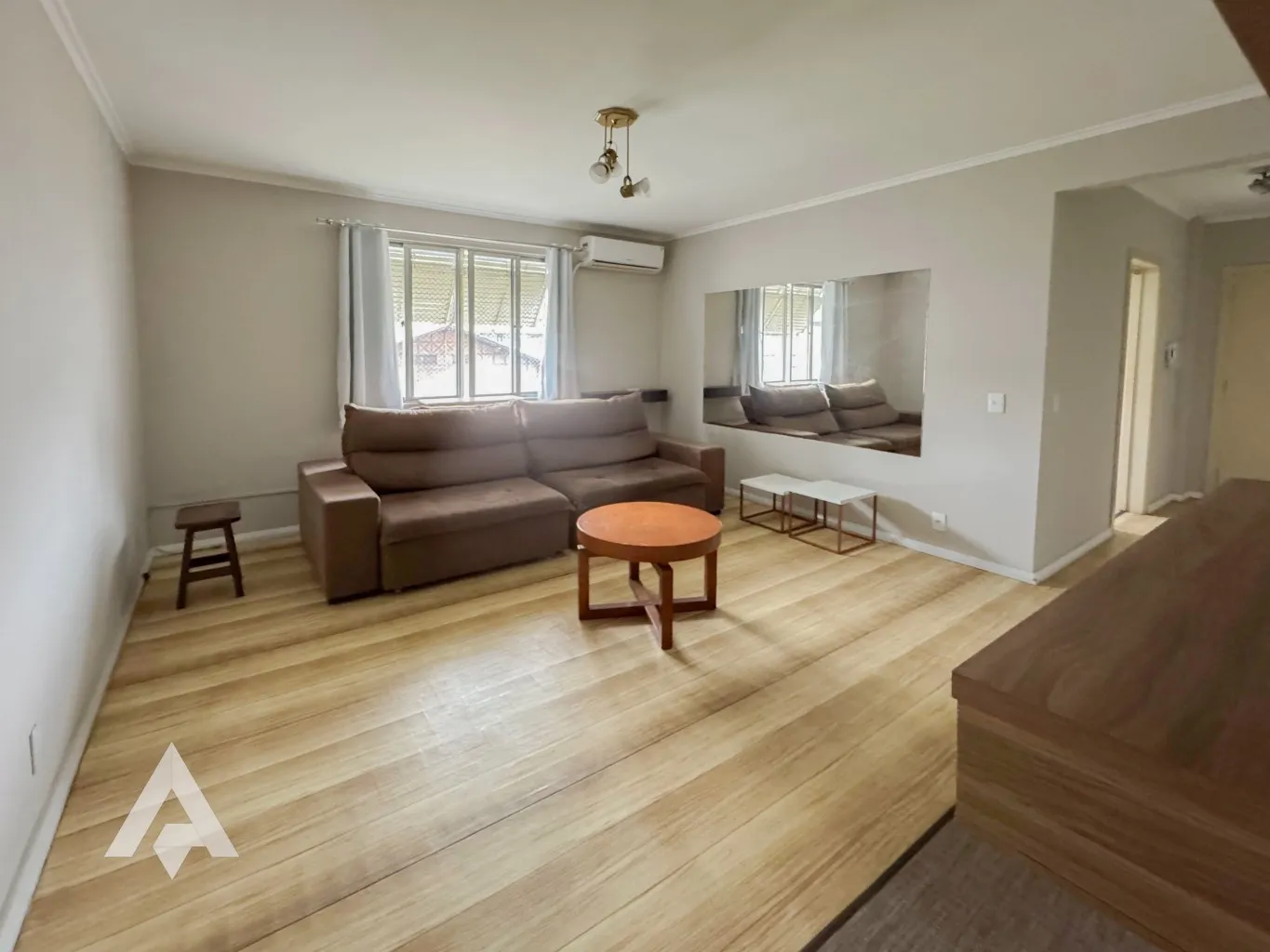 Apartamento semimobiliado com 2 dormitórios à venda no Centro de Blumenau! — foto 2