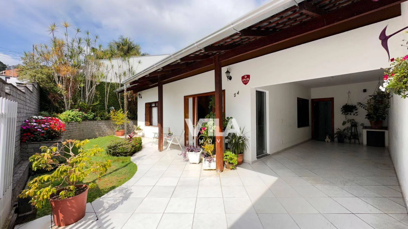 Casa · à venda · 3 quartos · 220m² · Velha, Blumenau