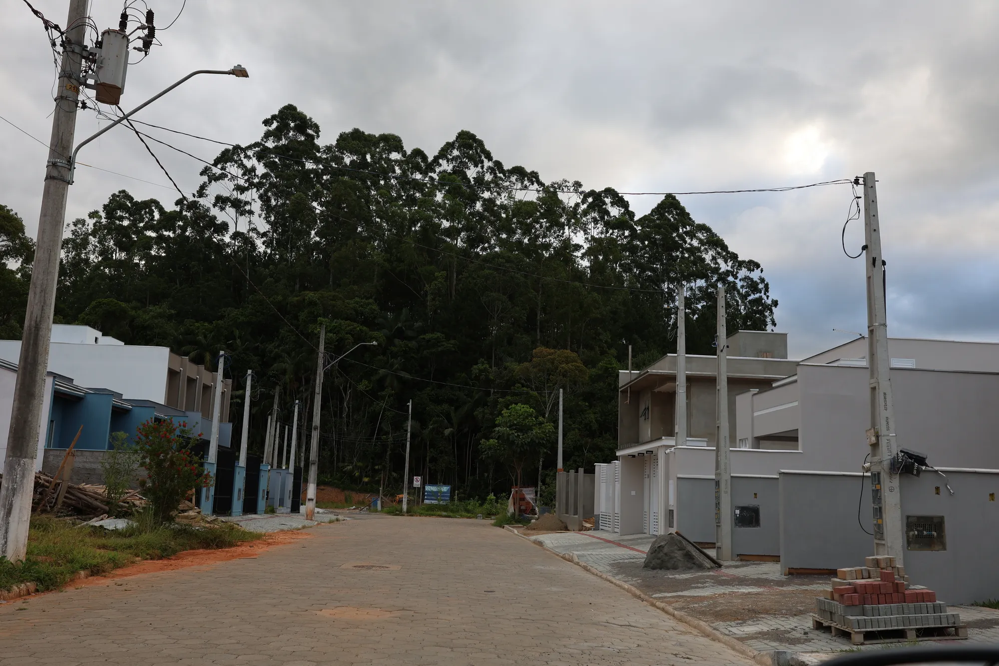 Oportunidade! Terreno urbano de 27.315,74m² na Rua Delamar Krause, em Blumenau - foto 1