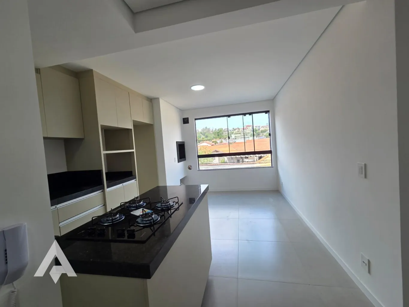 Apartamento semimobiliado à venda com 2 dormitórios no bairro Garcia! — foto 3