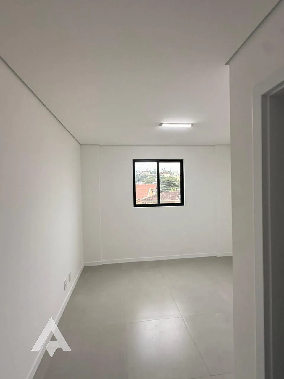 Apartamento semimobiliado à venda com 2 dormitórios no bairro Garcia! — foto 7
