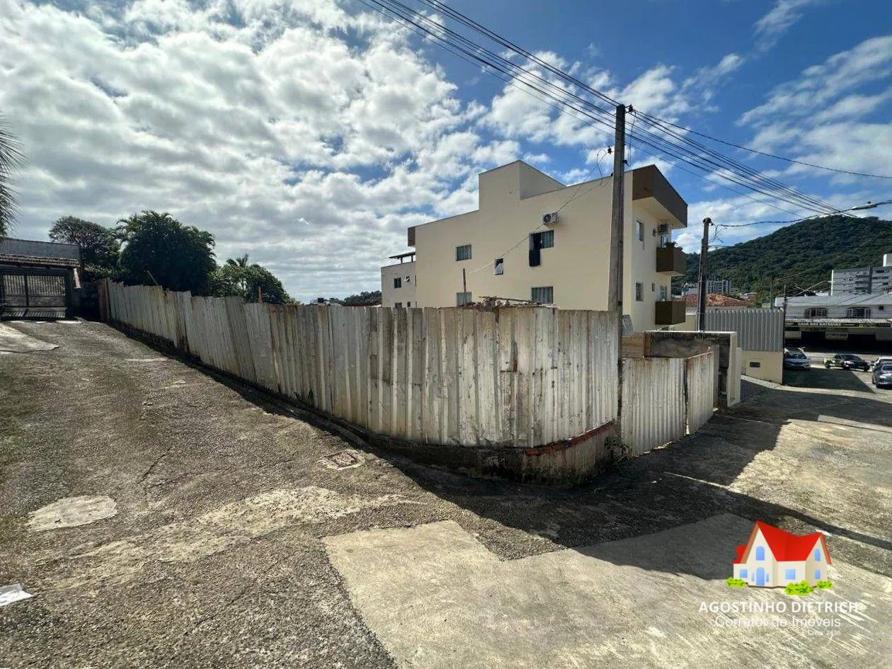 Apartamentos C/02 Quartos C/Suite e S/Suite + Vaga de Garagem No Bairro Saguacu ! — foto 2