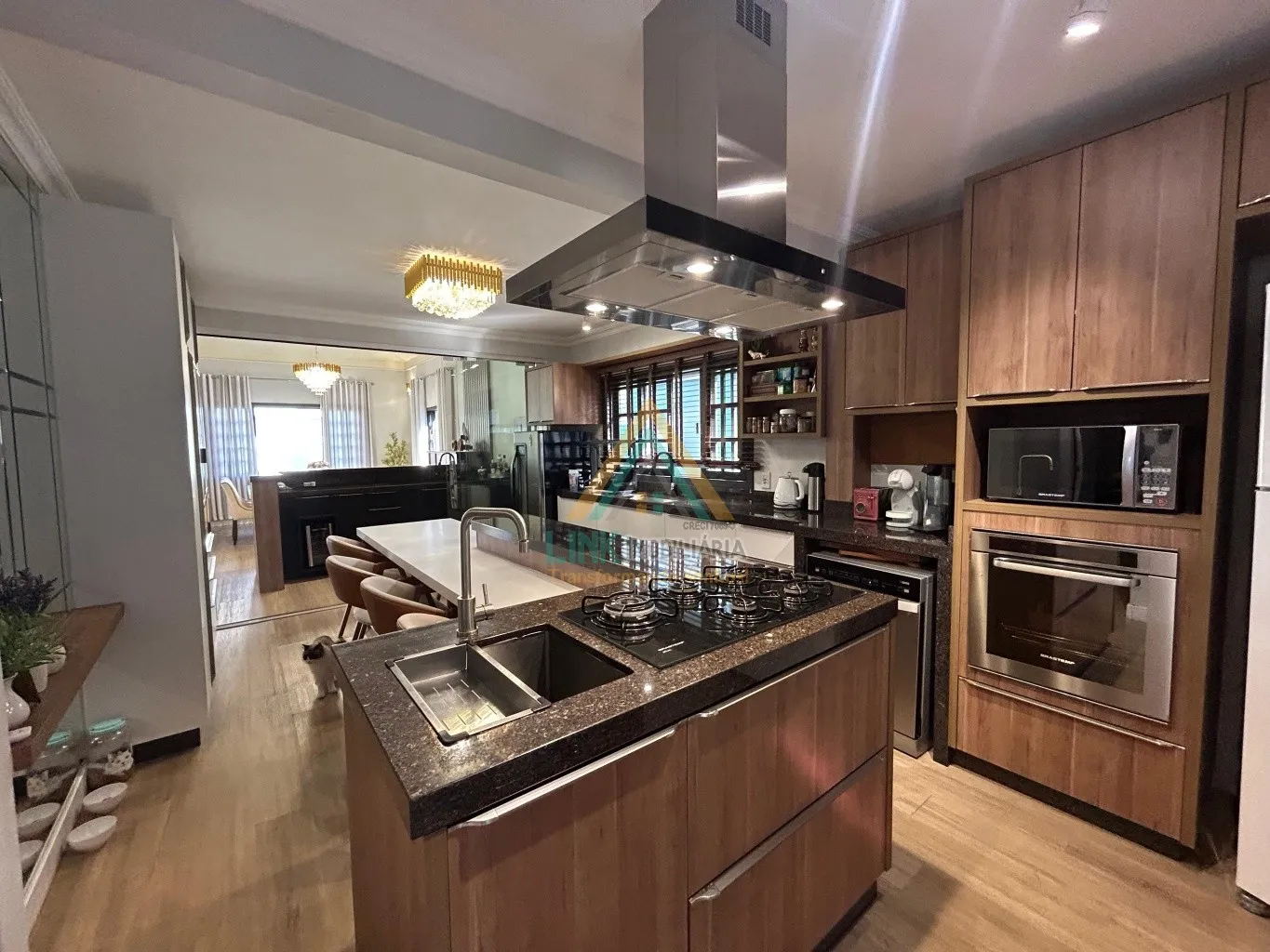 Casa de Alto Padrão, no Centro da cidade de Pomerode, com 249,00m , edificada em um terreno de 444,00m. — foto 5