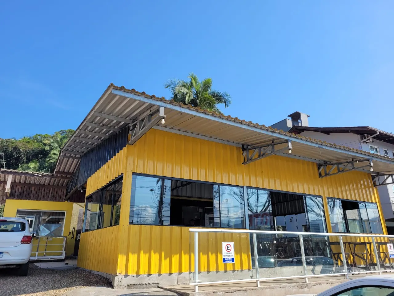 ALUGA-SE LANCHONETE PRONTA PARA FUNCIONAMENTO — foto 4