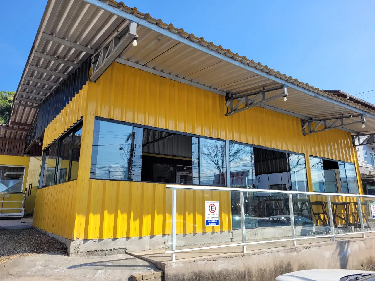 ALUGA-SE LANCHONETE PRONTA PARA FUNCIONAMENTO — foto 7