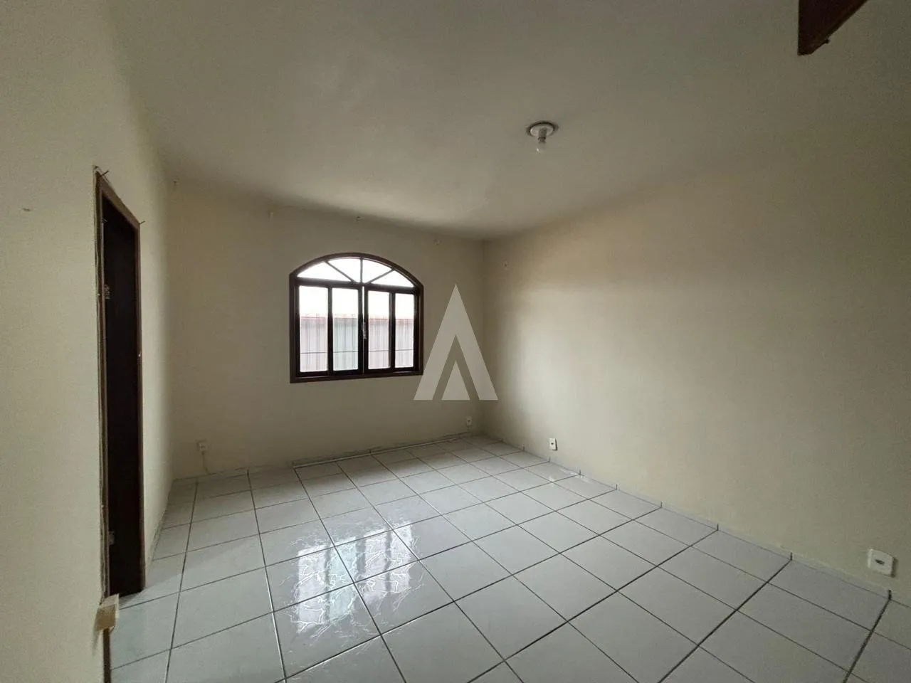 Casa com 2 suítes e 2 quartos à venda no bairro Santo Antônio em Joinville-SC por R$1.200.000,00. — foto 7