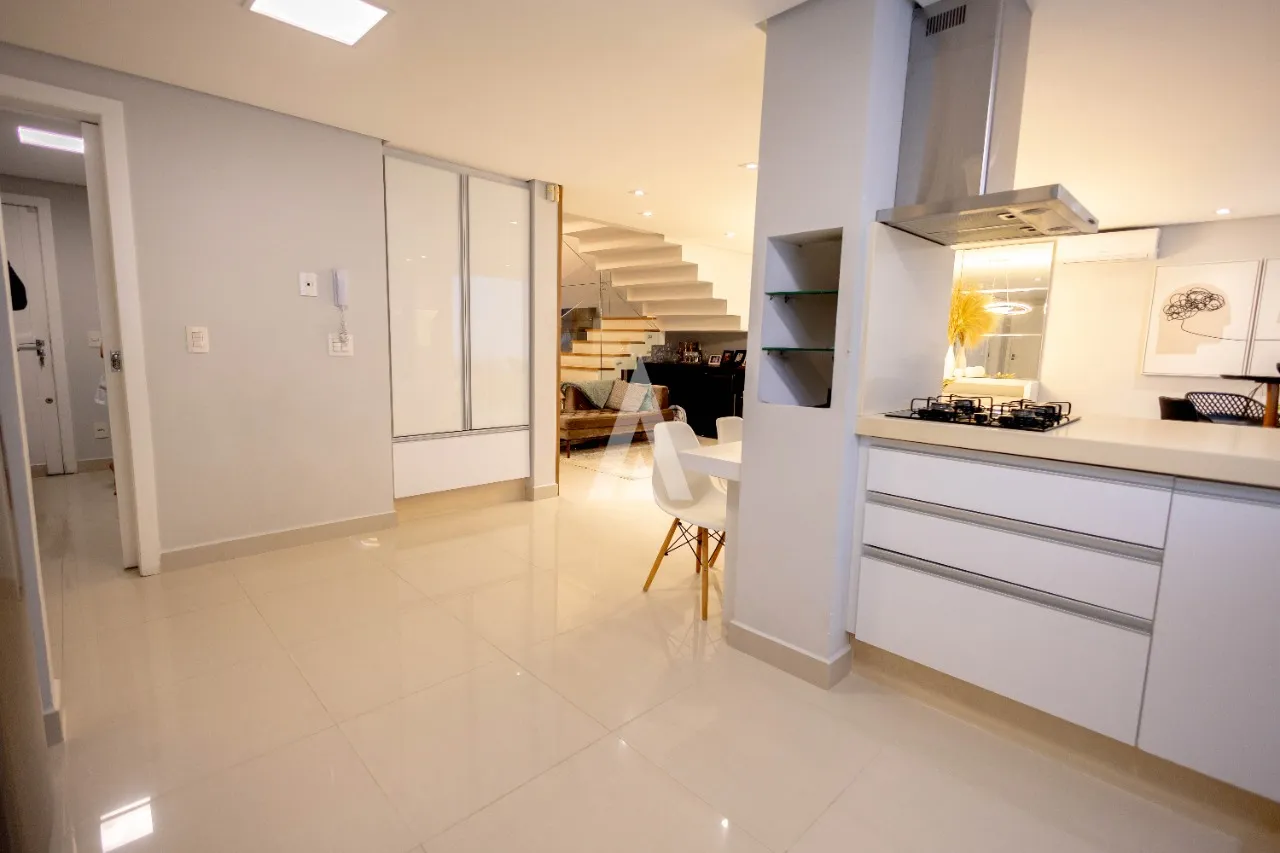 Casa em condomínio fechado com 3 suítes à venda no bairro Glória em Joinville-SC, por R$1.950.000,00. — foto 5