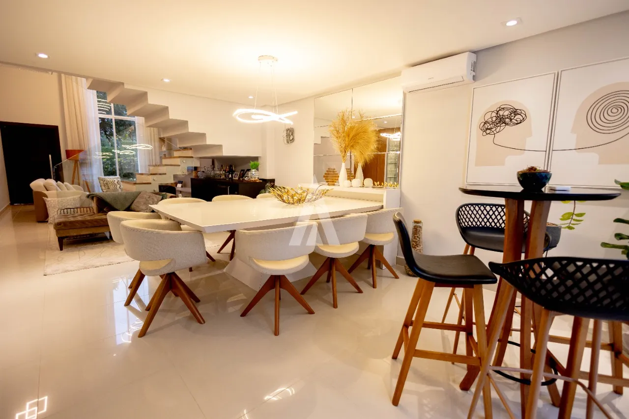 Casa em condomínio fechado com 3 suítes à venda no bairro Glória em Joinville-SC, por R$1.950.000,00. - foto 1