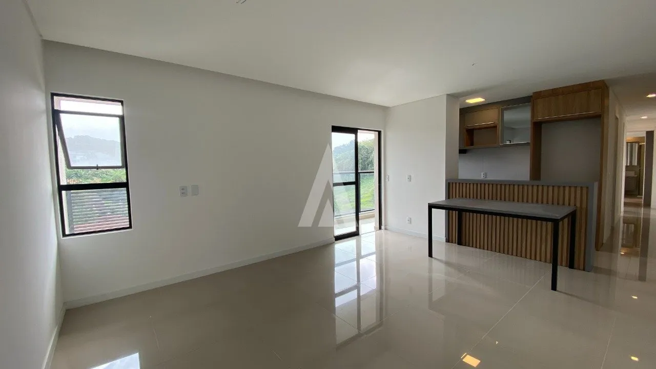 Apartamento com suíte e 2 quartos à venda no bairro Glória em Joinville-SC por R$640.000,00. — foto 2
