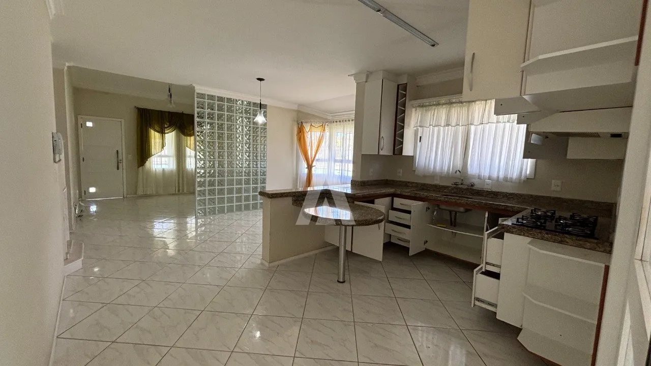 Casa com suíte e 2 quartos à venda no bairro Vila Nova em Joinville-SC por R$1.800.000,00. — foto 2