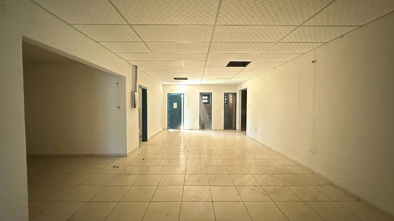 Casa comercial à venda no bairro Anita Garibaldi em Joinville-SC por R$1.850.000,00. — foto 2