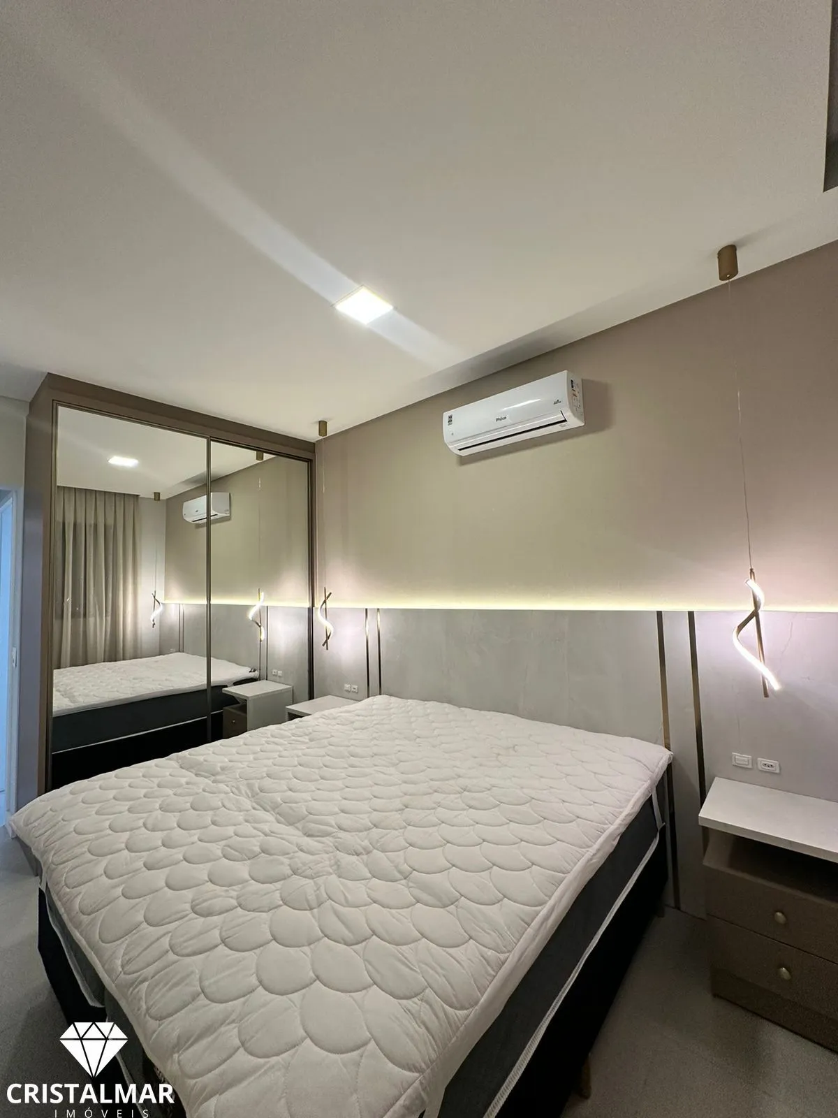 APARTAMENTO NOVINHO E BEM PERTINHO DO MAR DE BOMBAS. — foto 3