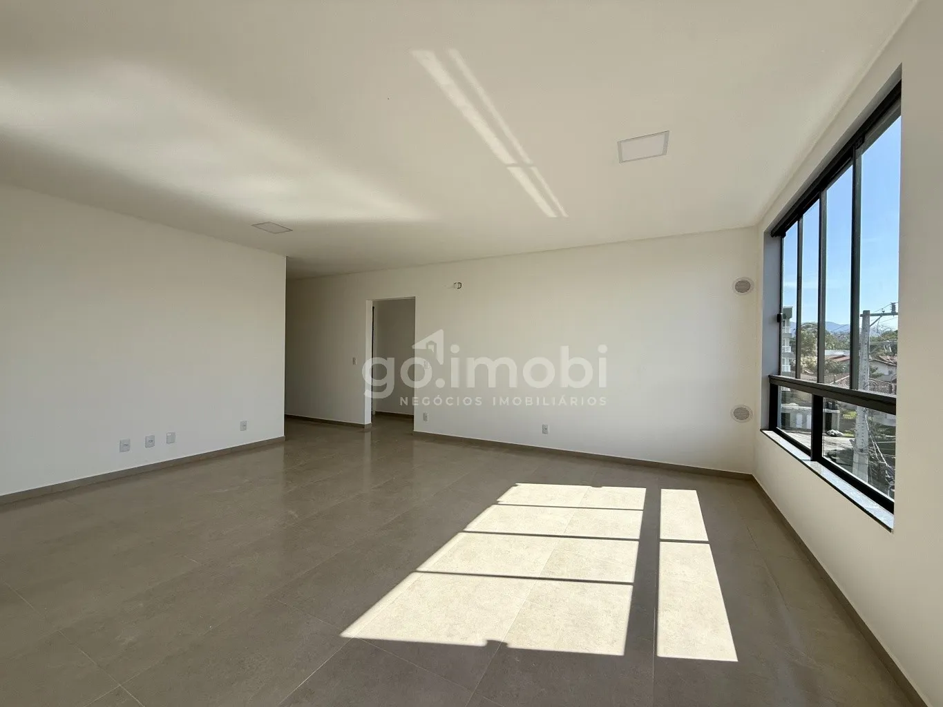 Procurando por um apartamento mais espaçoso? Este imóvel é realmente diferenciado. — foto 5