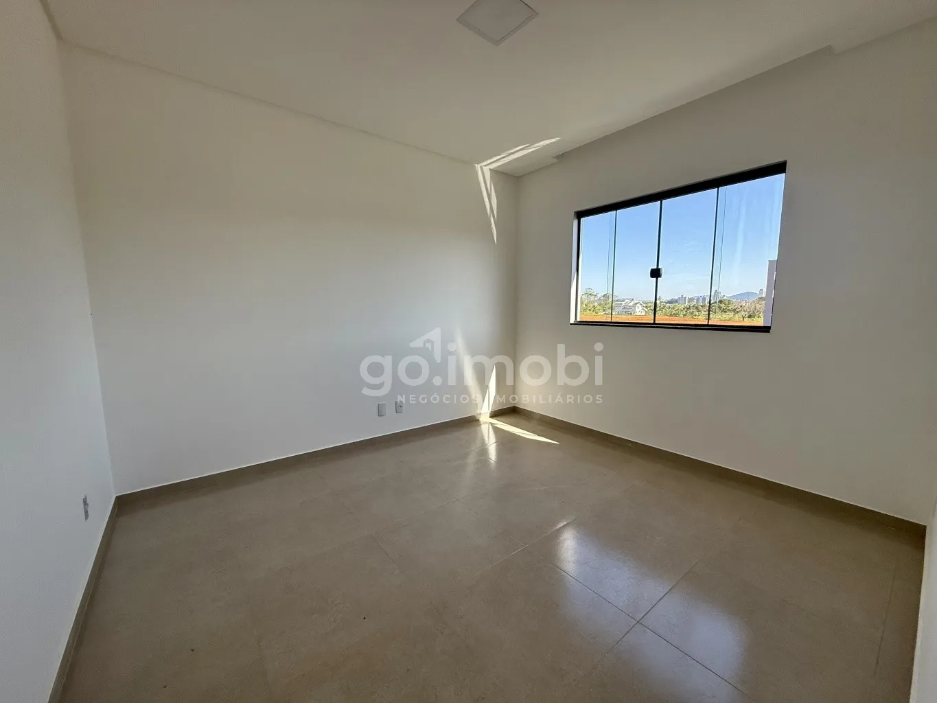 Procurando por um apartamento mais espaçoso? Este imóvel é realmente diferenciado. — foto 6