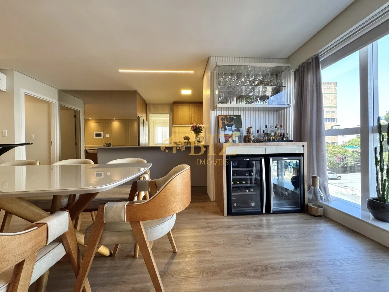 Apartamento com 125m FINAMENTE MOBILIADO, de altíssimo padrão, no Bairro Ponta Aguda, em edifício novo e moderno, e com infra completa de lazer! — foto 5