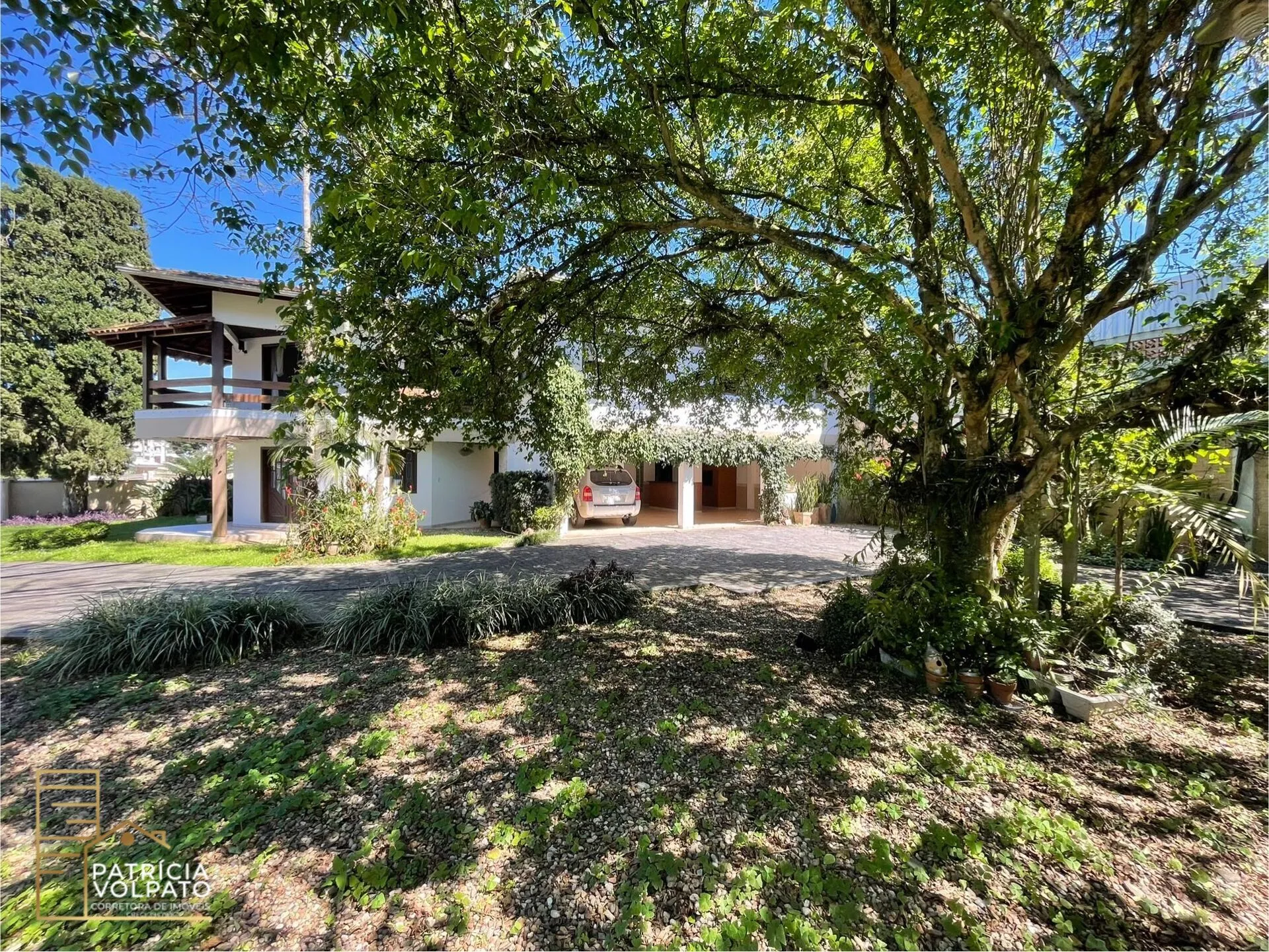 Casa Duplex com amplo terreno livre — foto 2