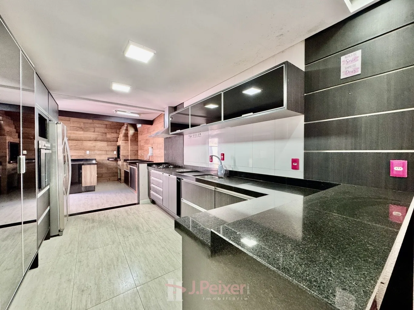 Casa com 2 suítes, área de festas, mobiliado com 100 m área privativa, no Bairro Escola Agrícola - Blumenau-SC - foto 1