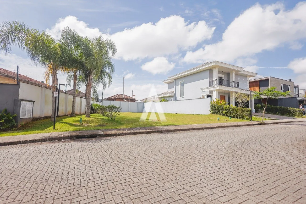 Terreno em condomínio fechado à venda no bairro Glória em Joinville-SC por R$1.300.000,00. - foto 1