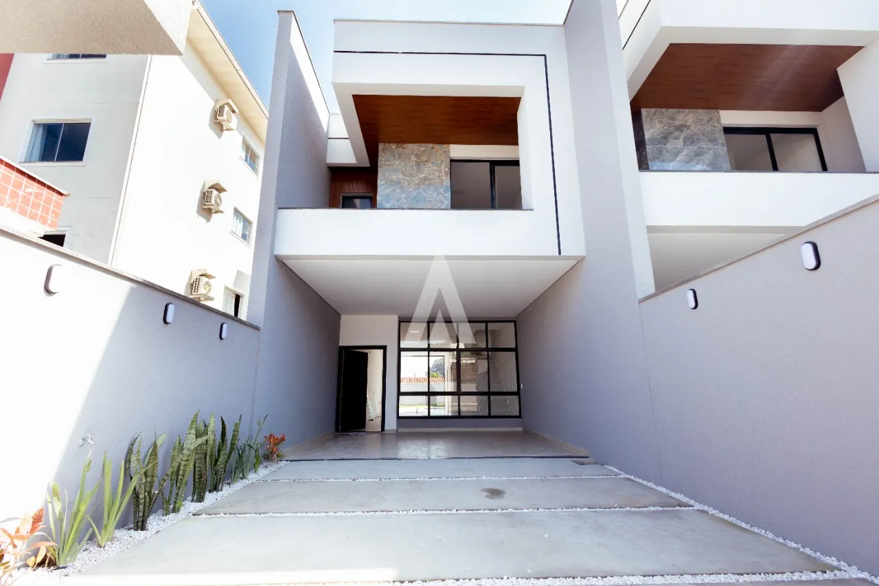 Casa com 3 suítes à venda no bairro Santo Antônio em Joinville-SC por R$1.300.000,00 - foto 1