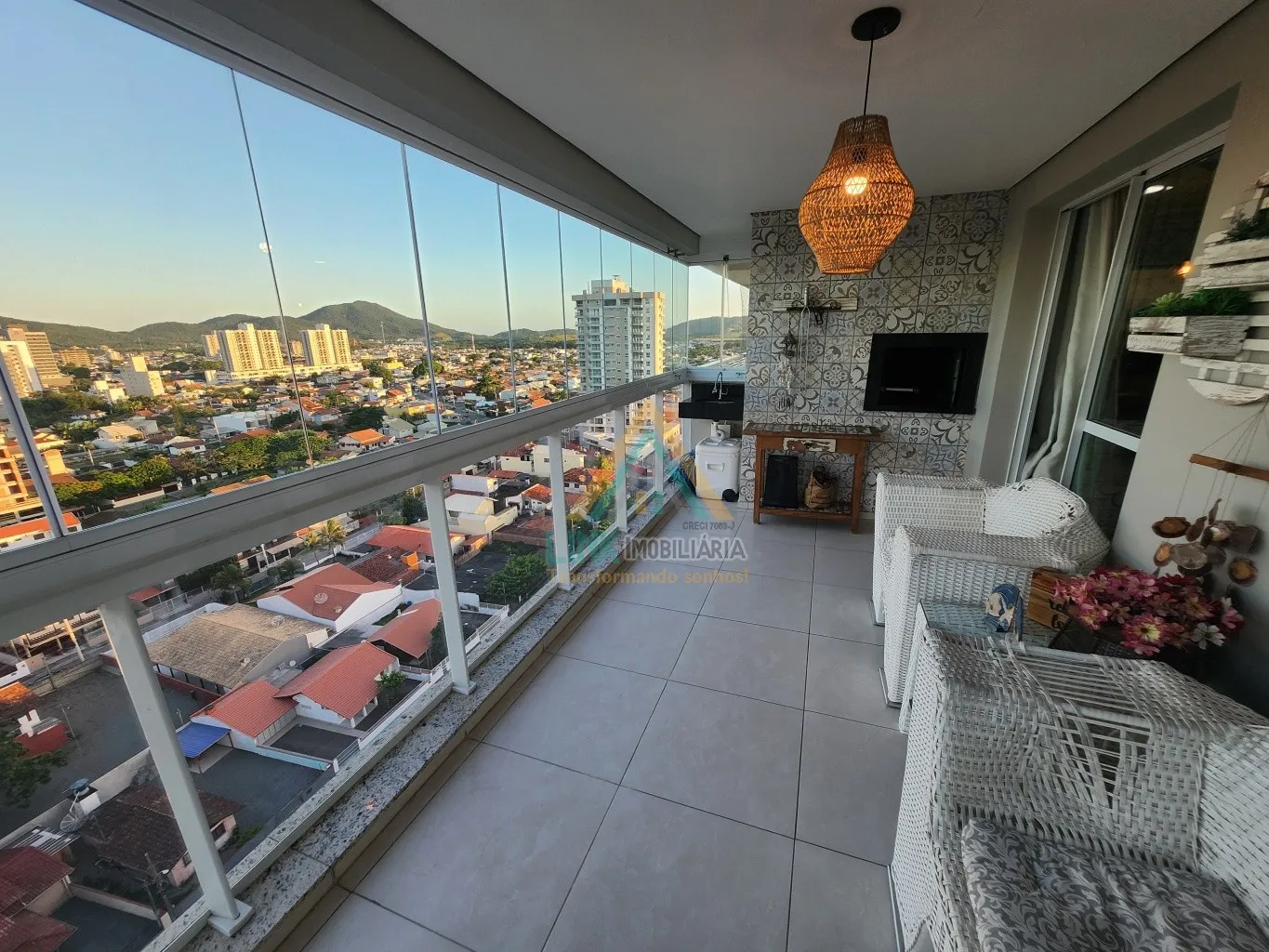 Apartamento à Beira-Mar em Penha, no Residencial Velutti com 90,48 m de Área Privativa. — foto 3