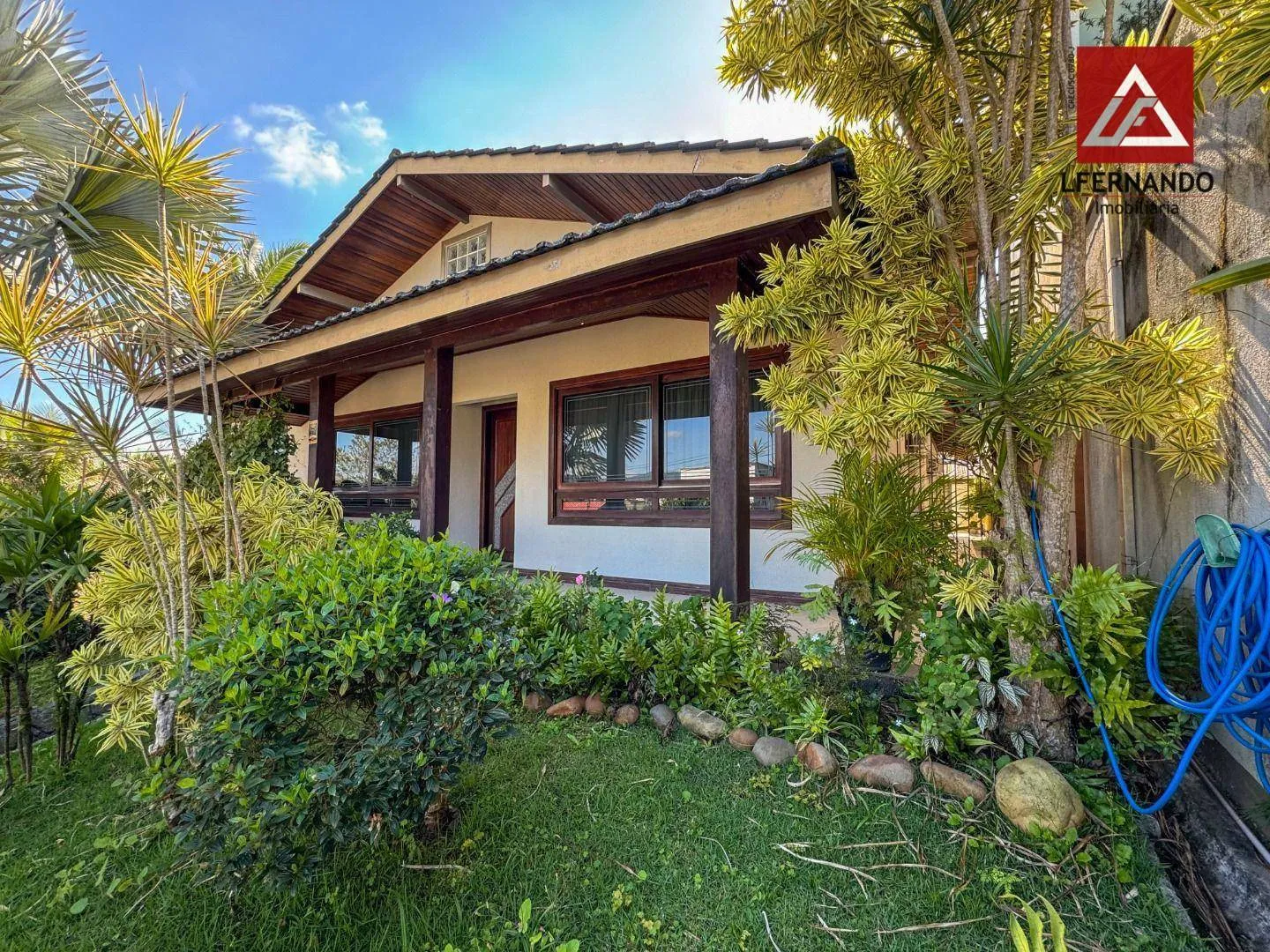 Casa · à venda · 3 quartos · 210m² · Velha, Blumenau