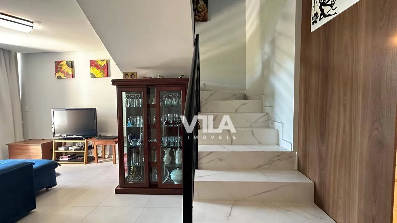 Sobrado Triplex com 2 Suítes à venda, 107 m por R$ 560.000 - Água Verde - Blumenau/SC — foto 4