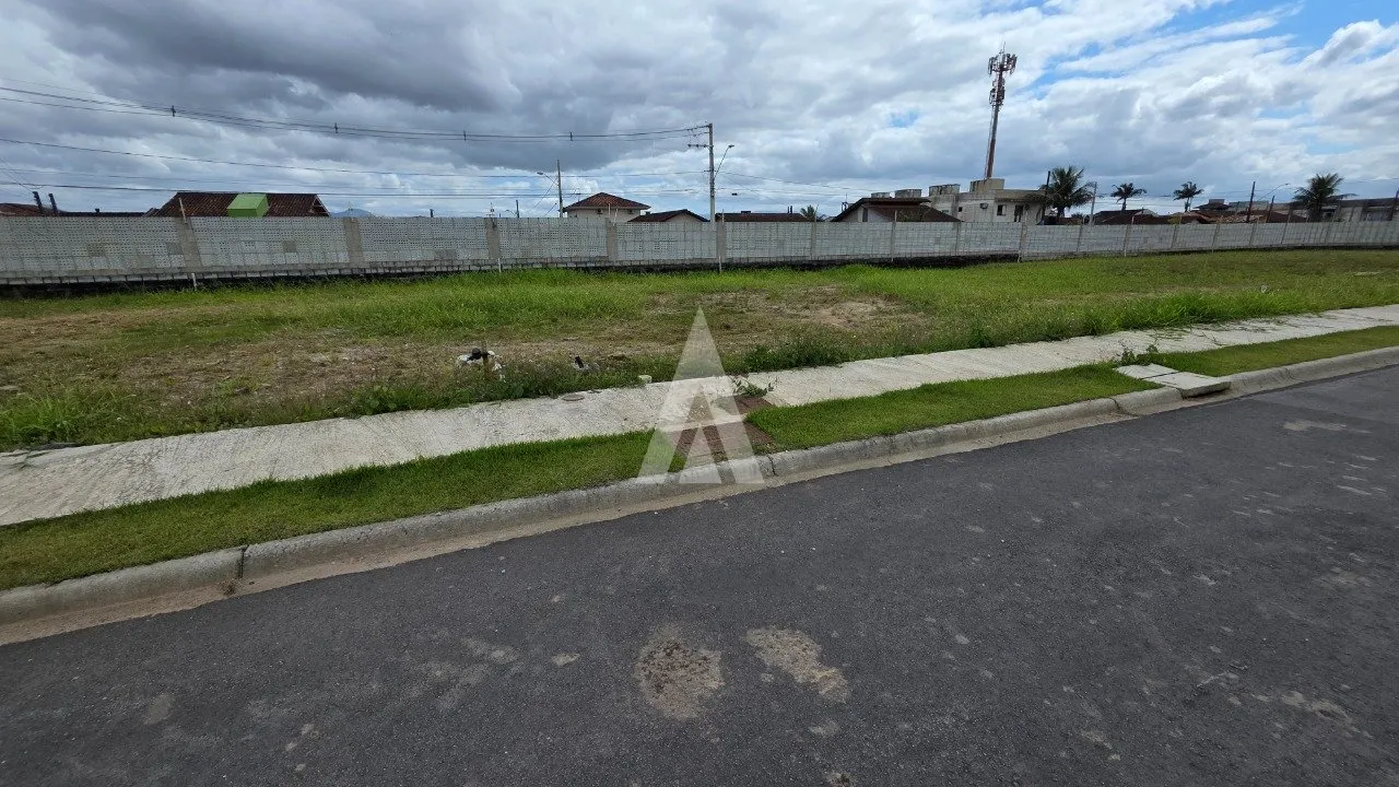 Terreno no Condomínio Enseada Península Babitonga com 200m à venda no bairro Espinheiros em Joinville-SC por R$ 320.000,00. — foto 3