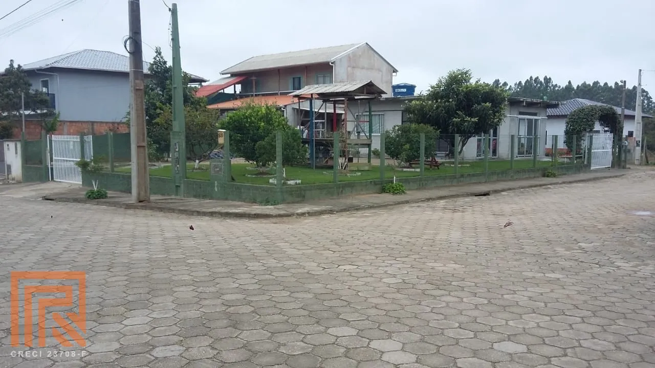 Casa com amplo terreno de esquina!! — foto 3