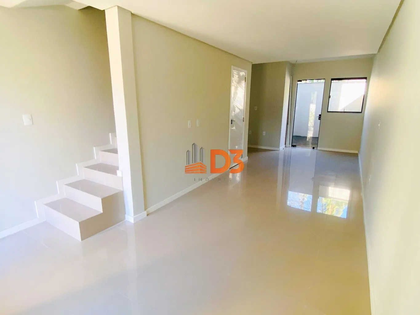 Sobrado com 2 dormitórios em localização privilegiada no bairro Fortaleza. — foto 4