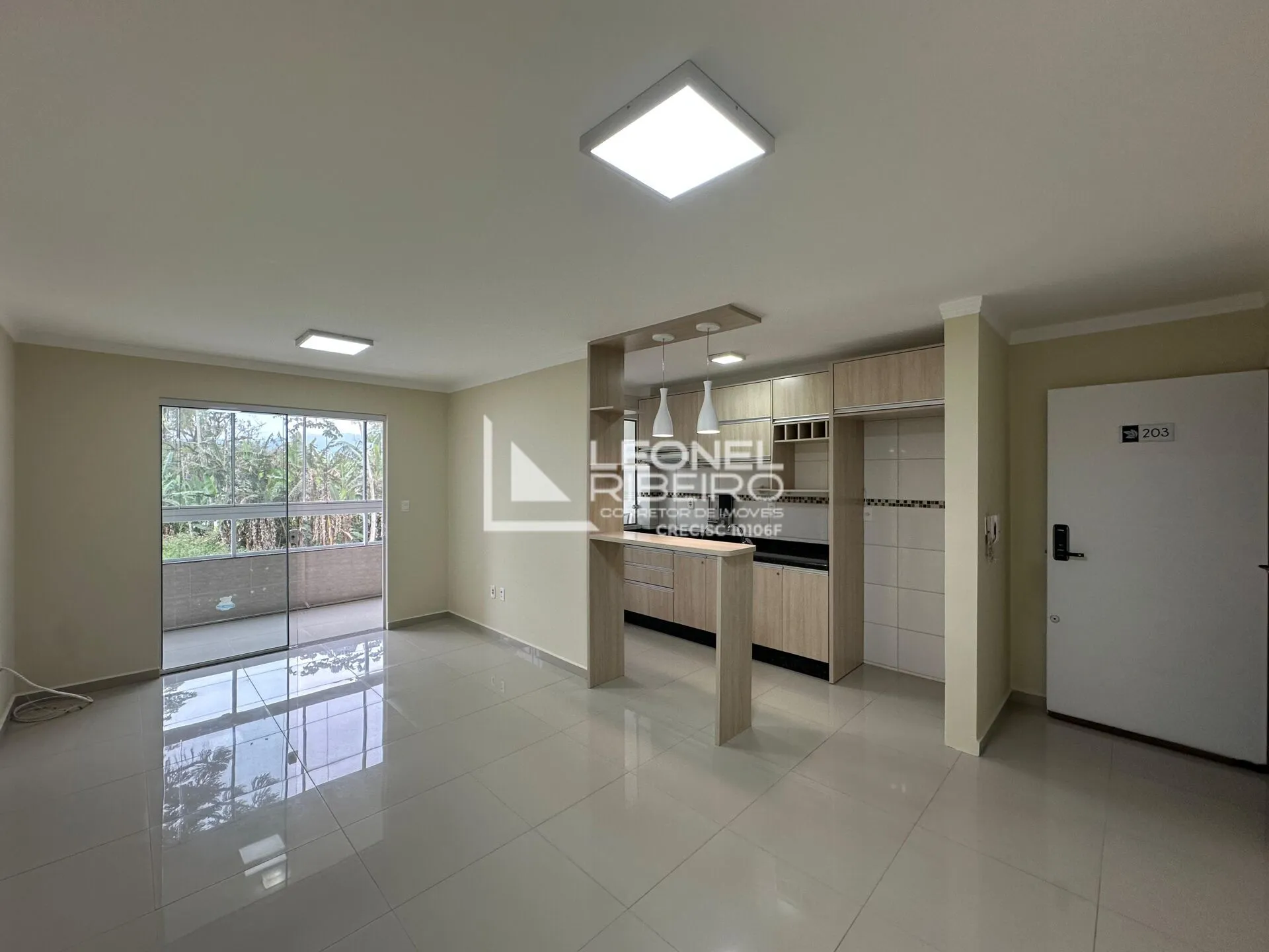 Apartamento com 3 dormitórios, 89 m à venda no bairro Padre Martinho Stein em Timbó-SC - foto 1