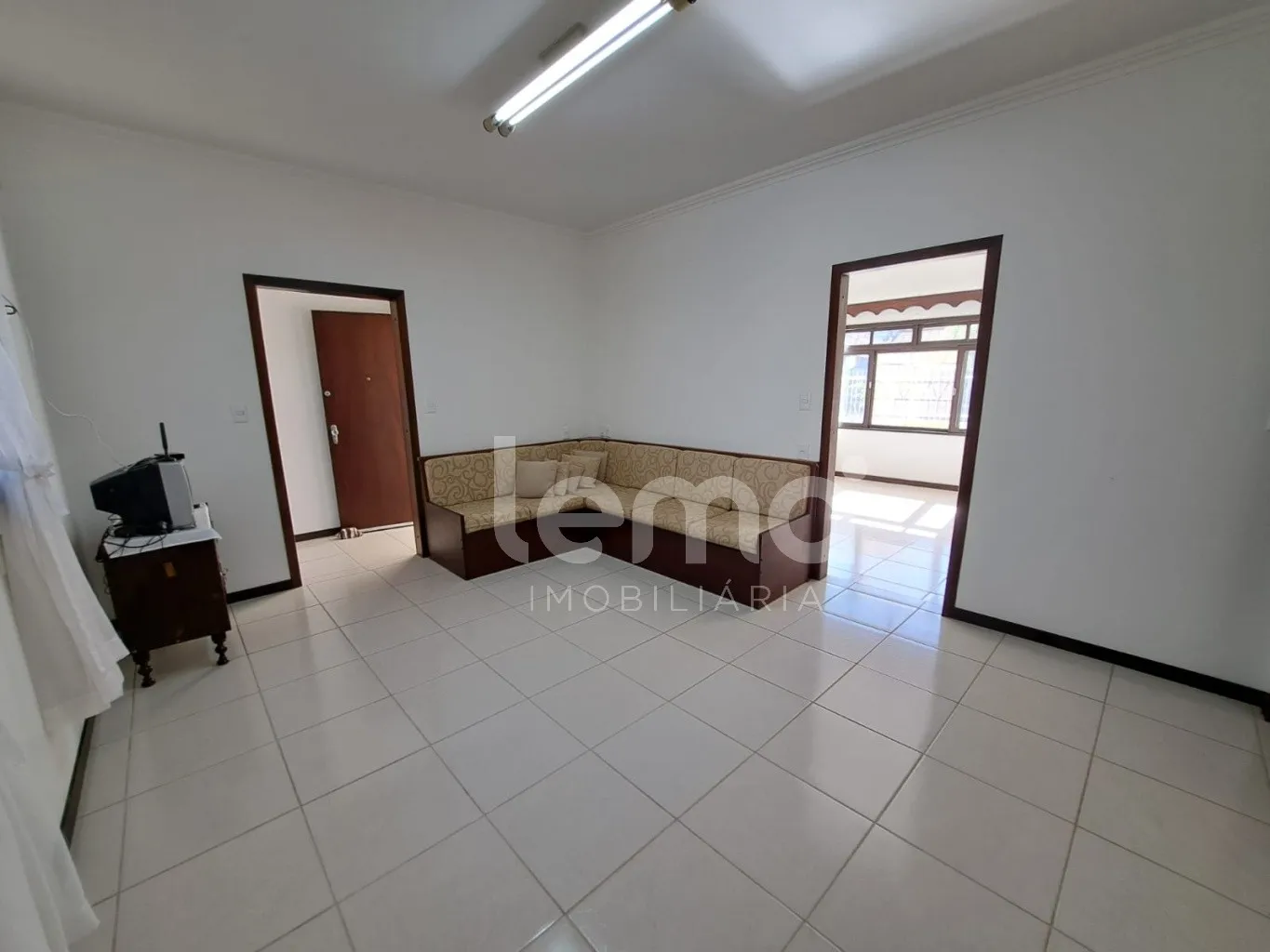 Casa com 3 dormitórios, sendo 1 suíte - Bairro Água Verde - Blumenau/SC — foto 5