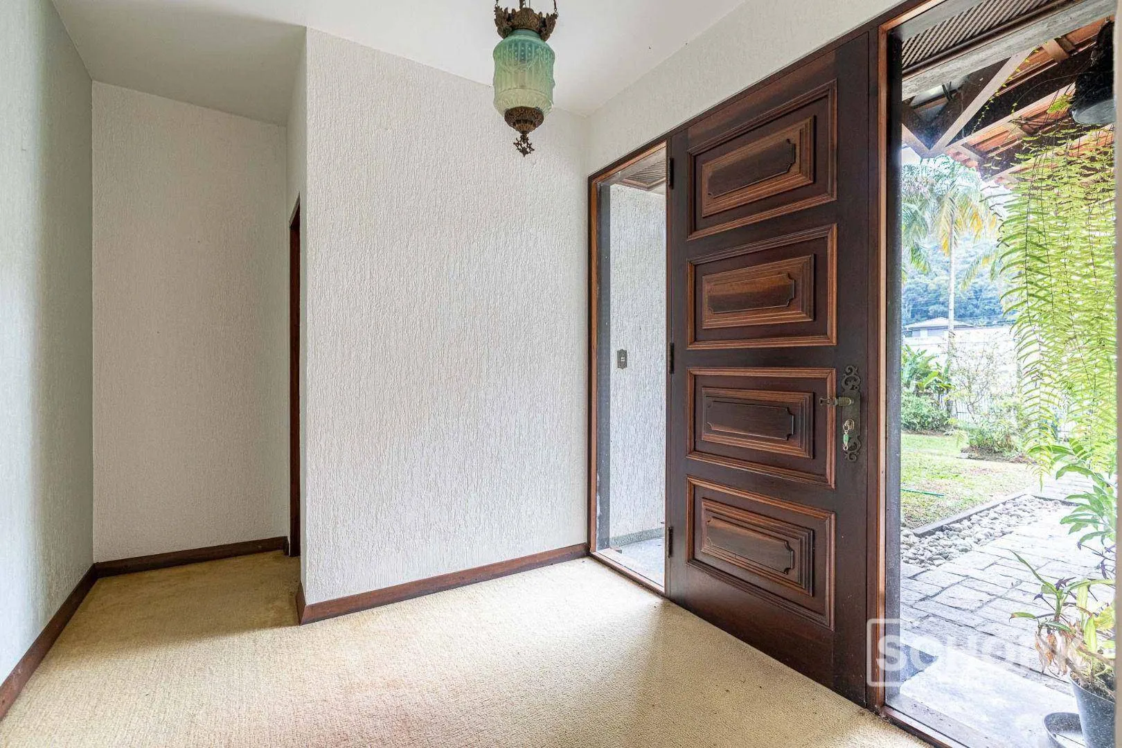 Casa contendo 3 dormitórios, sendo 2 suítes, a 5min do centro de Blumenau, com terreno de 1.000m — foto 4