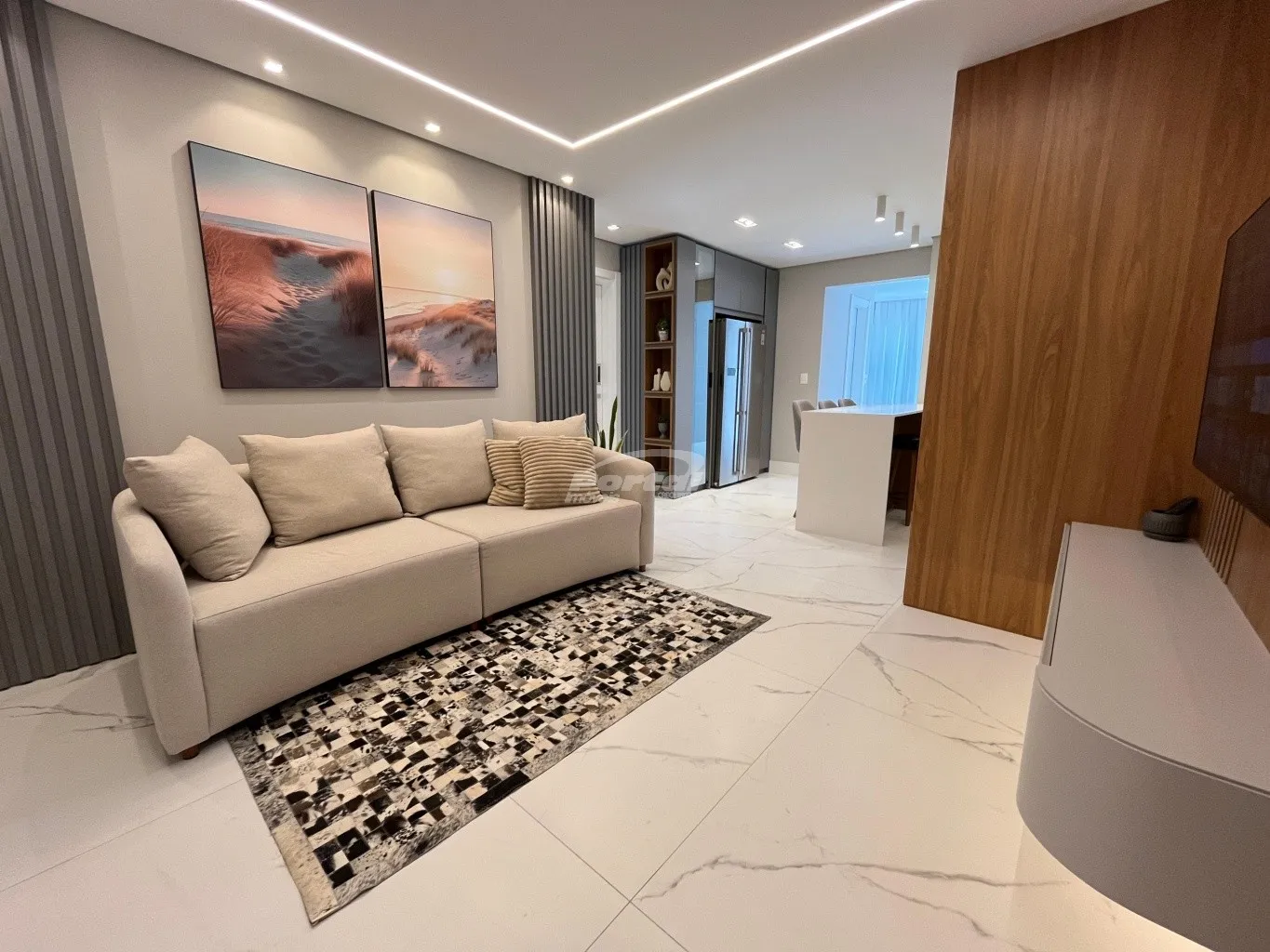 Apartamento QUADRA MAR mobiliado e decorado no bairro Itacolomi em Balneário Piçarras a 50 metros da praia! — foto 2