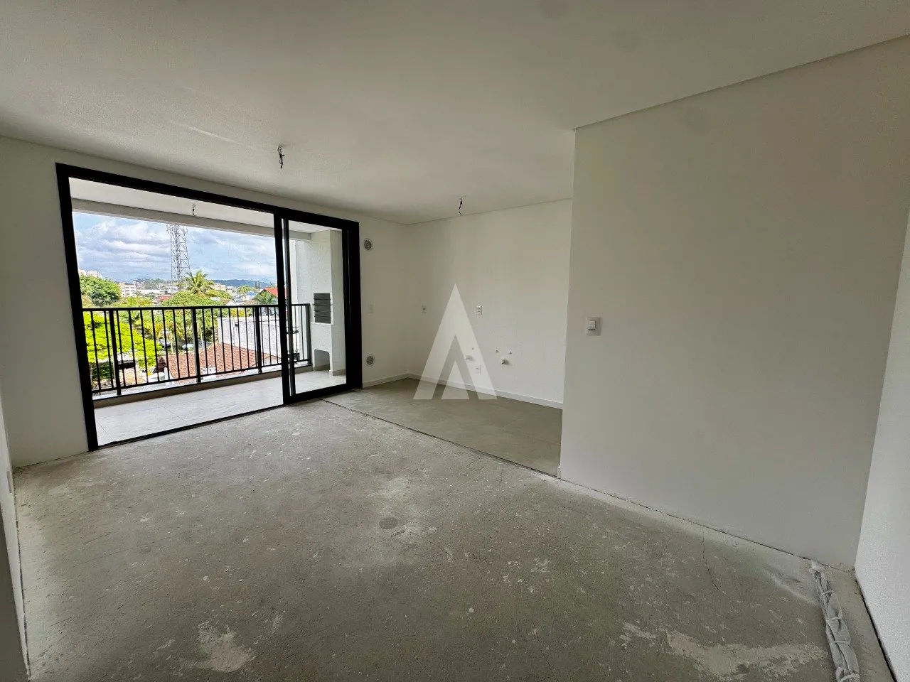 Apartamento com 1 suíte e 2 quartos à venda no bairro Anita Garibaldi em Joinville-SC por R$765.000,00. — foto 2